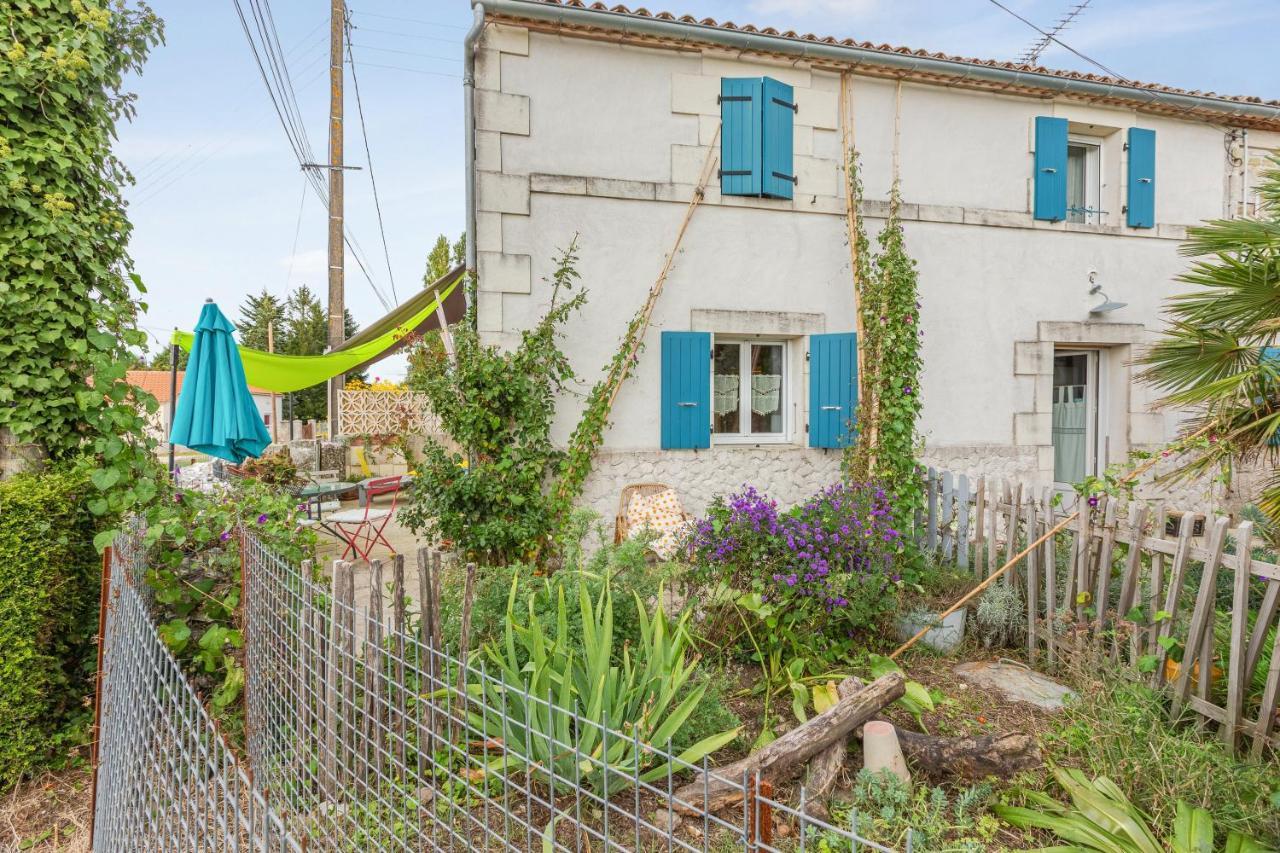 Appartement Accueillant A Mortagne Sur Gironde 45 M² Terrasse エクステリア 写真